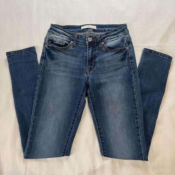 KanCan Denim - KanCan Women's Medium Wash Mid Rise Skinny Leg Denim Jeans | Size 25